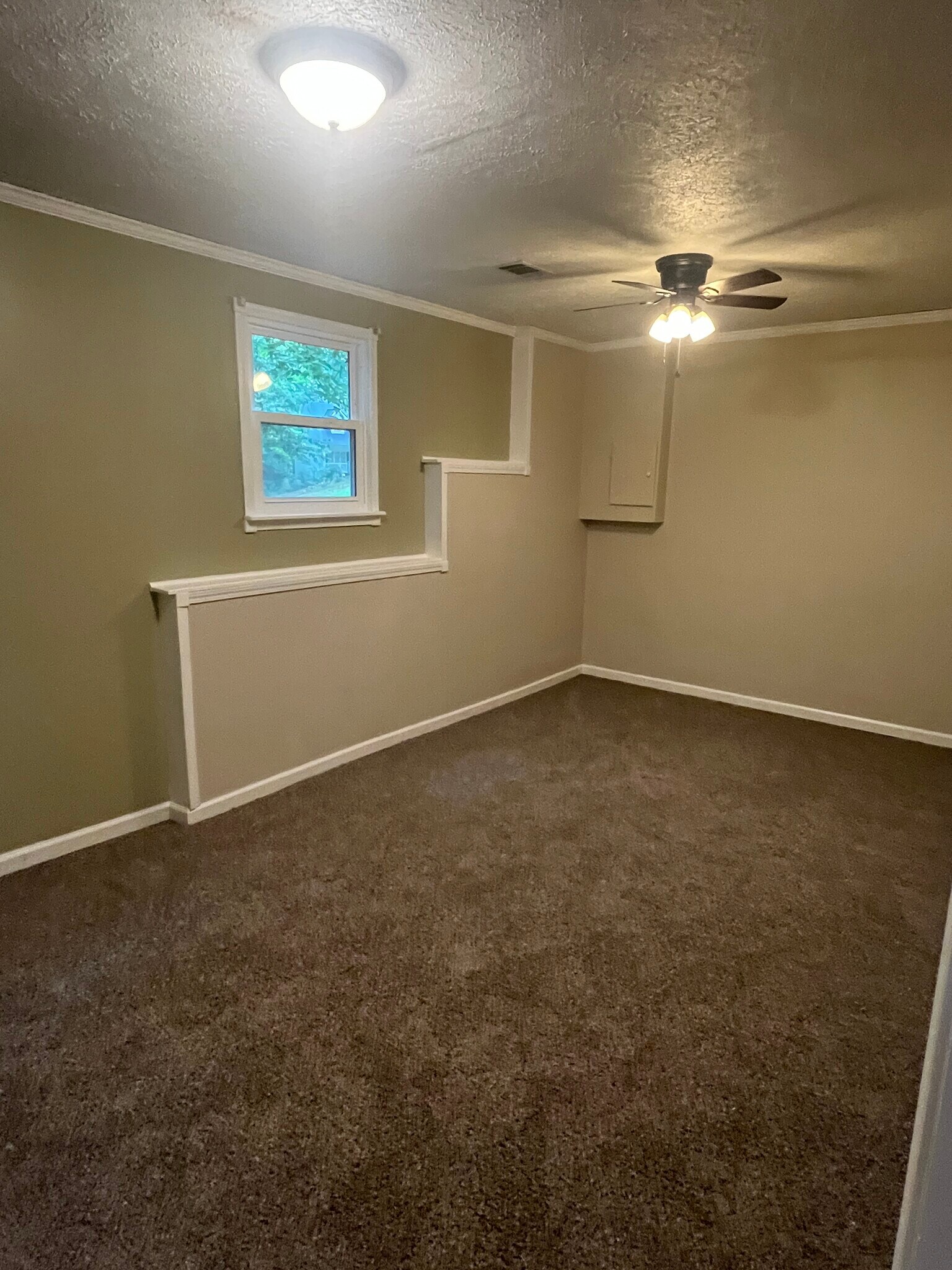 Building Photo - 238 Manchester Dr