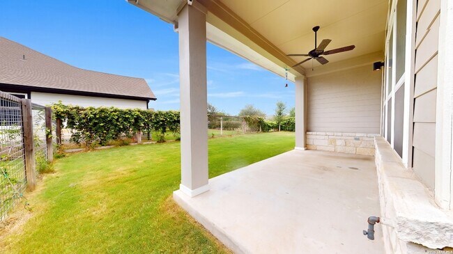 Building Photo - 11526 Hollering Pass