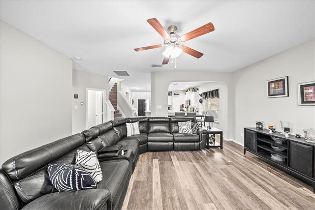 Building Photo - 2412 Lighthouse Dr