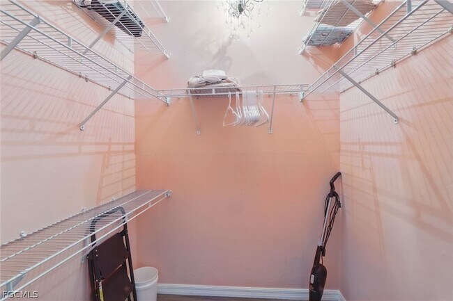 Building Photo - 15430 Bellamar Cir