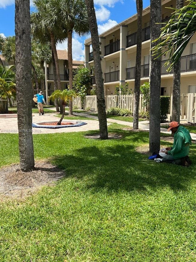 Building Photo - 1500 N Congress Ave