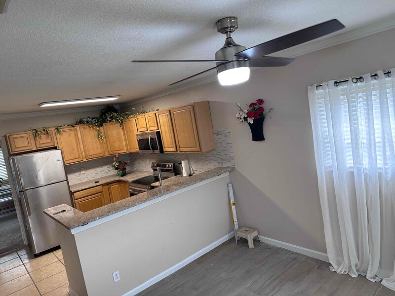 Building Photo - 4208 W La Salle St