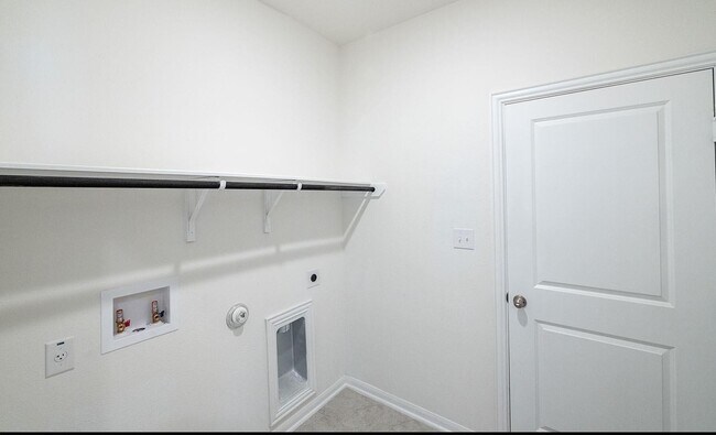 Building Photo - 2307 Stonewater Cove