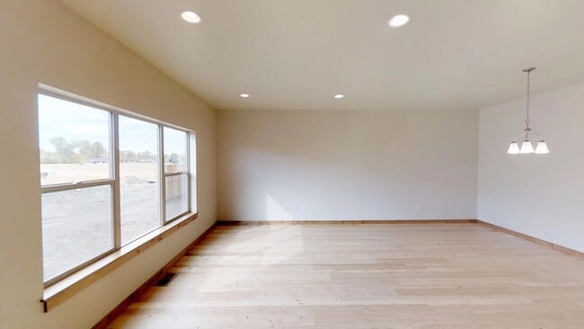 Building Photo - 3bed/2.5 Bath Condo in Four Corners - Dog Friendly!