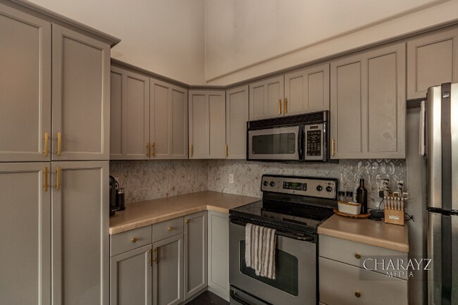 Building Photo - 2665 Bald Eagle Ct