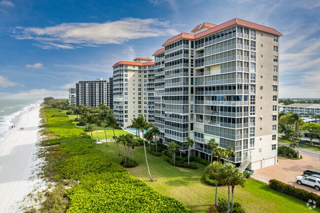 Rear of Building - Vanderbilt Shores (Barcelona & Seville)