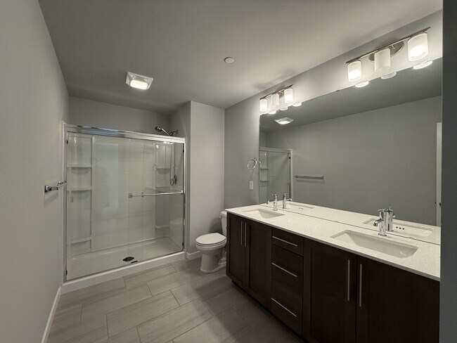 Building Photo - Modern 3BD/3BTH Home for Lease ~ Small Pet Friendly!