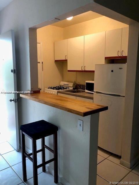 Building Photo - 6330 SW 79th St