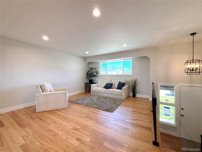 Building Photo - Total Remodel Available NOW!