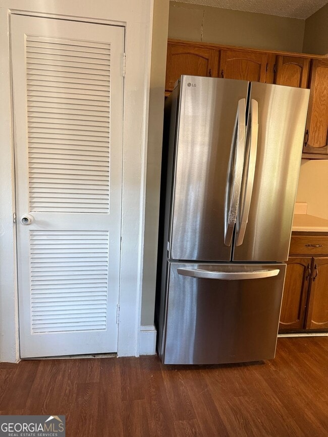 Building Photo - 1019 Deckner Ave SW