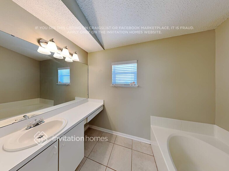 Building Photo - 1132 Munster Ct