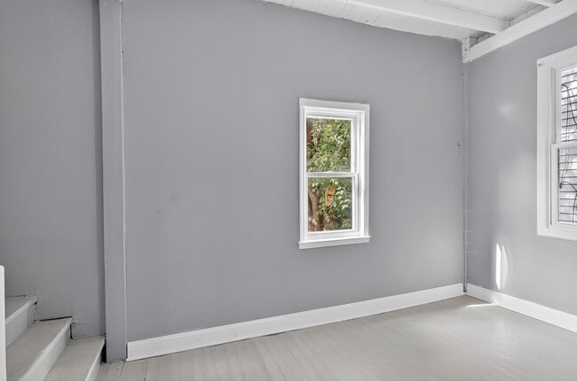 Building Photo - 6660 S Michigan Ave