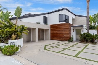 Building Photo - 715 Bayside Dr