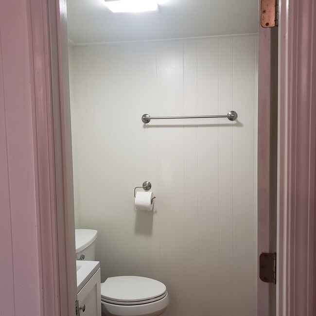 Building Photo - 1134 Pink Mountain Blvd