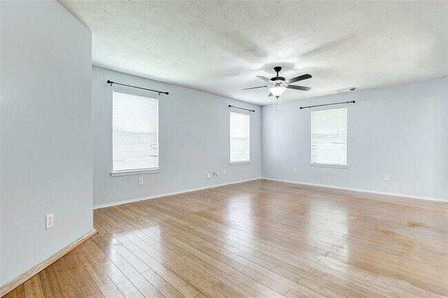 Building Photo - 4722 Windy Cypress Ct