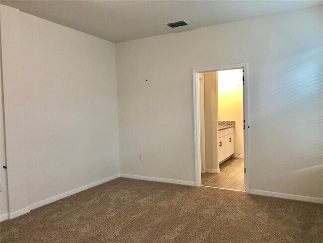 Building Photo - 15753 Fountain Springs Rd