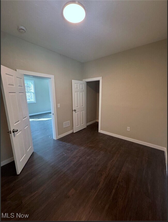 Building Photo - 5924 Denison Ave