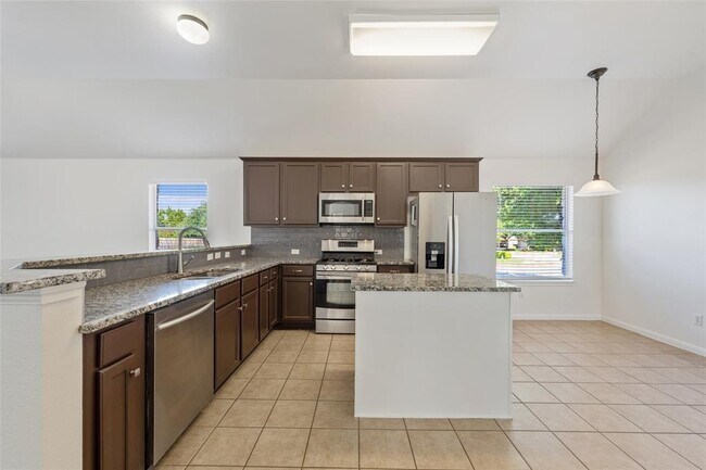 Building Photo - 3704 Pine Needle Cir