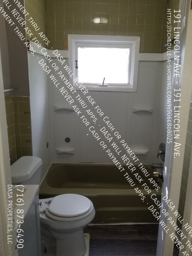 Building Photo - 191 Lincoln Ave