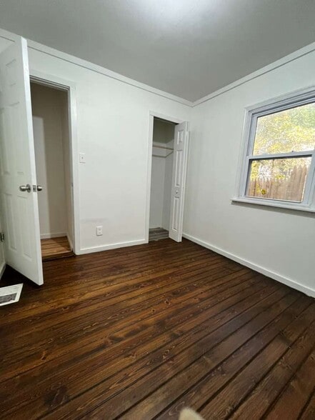 Building Photo - 2 Wildwood Trl