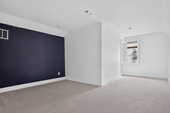 Building Photo - 7818 Leland Rd