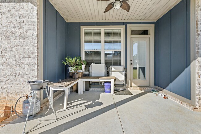 Building Photo - 103 Allisha Ct