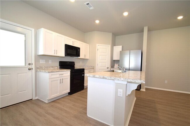 Building Photo - 6804 Devotion Ave