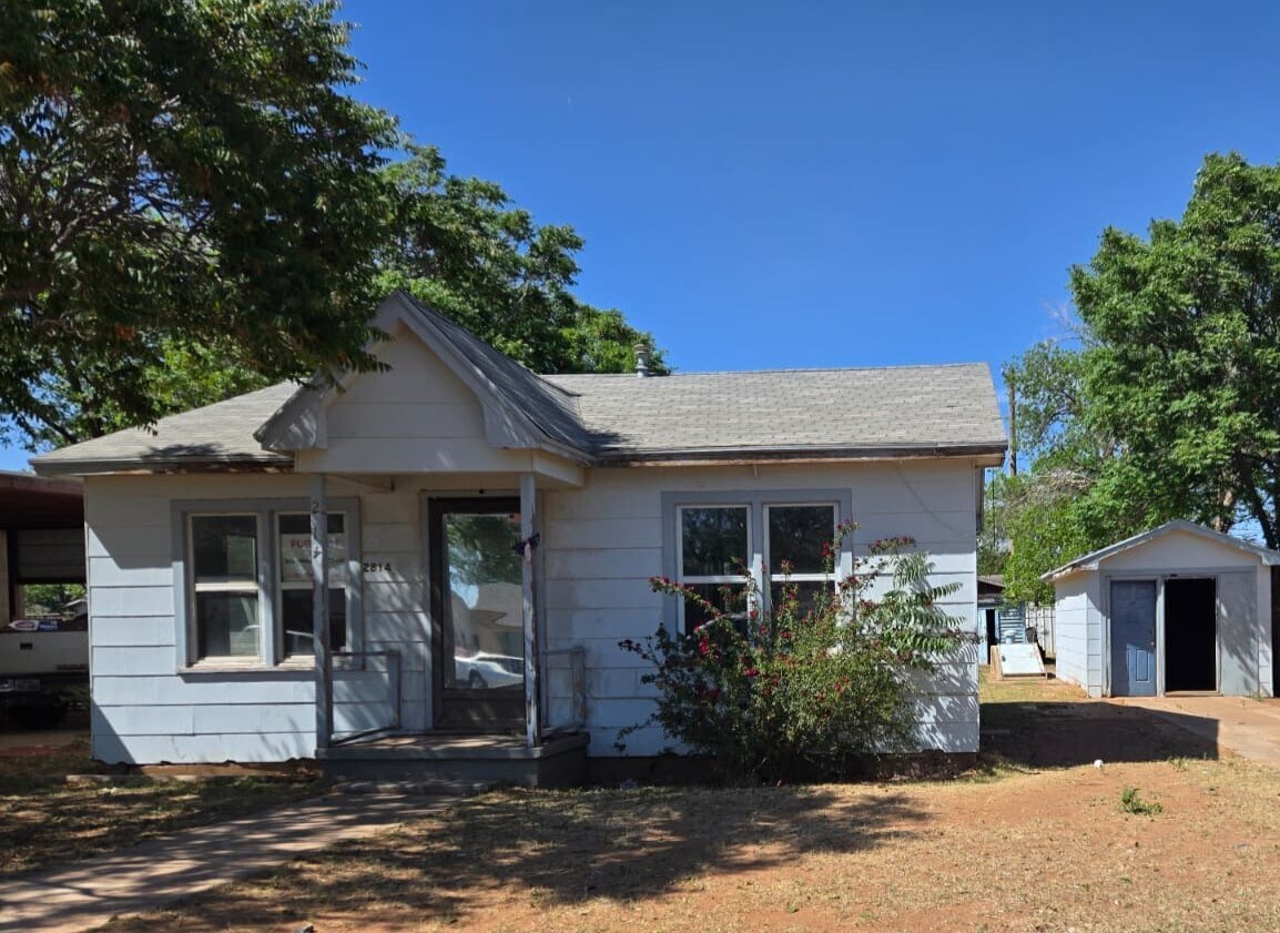 Building Photo - 2814 1st Pl