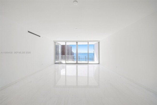 Building Photo - 300 Biscayne Blvd Way