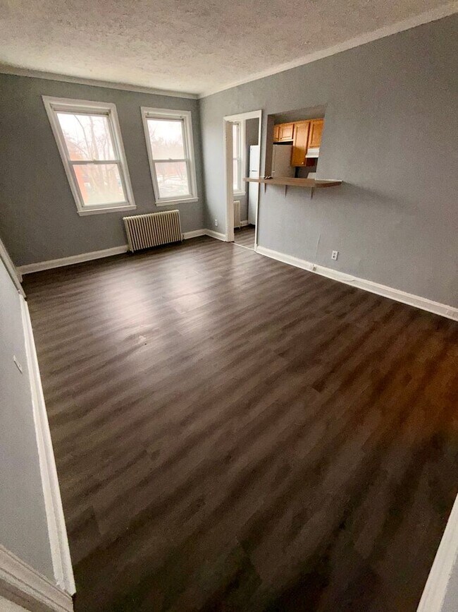 Building Photo - 4002 Edgewood Rd