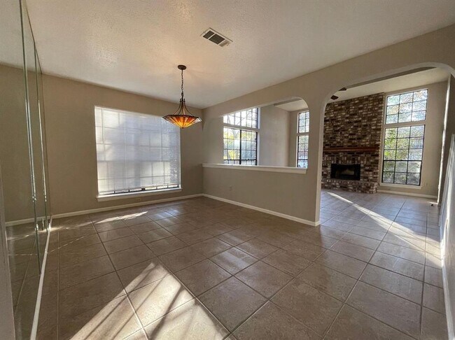 Building Photo - 88 W Rainbow Ridge Cir