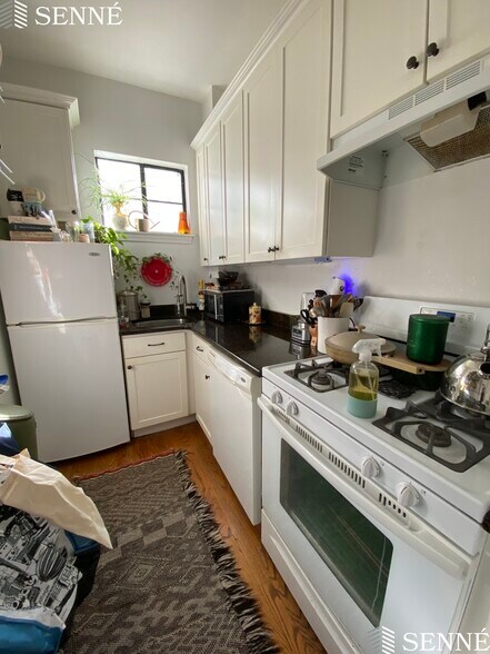 Building Photo - 26 Ellery St