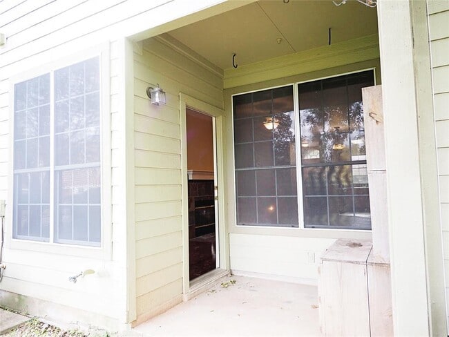 Building Photo - 12401 Los Indios Trail