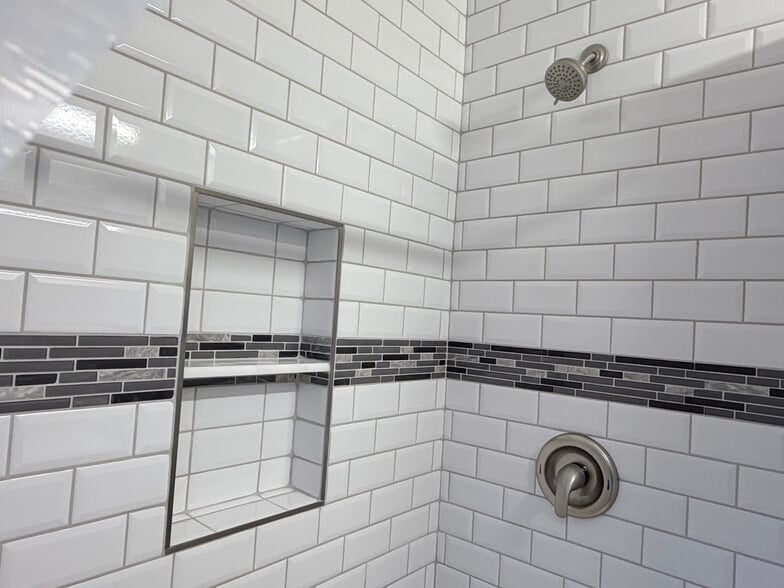 Building Photo - 1522 Northwest Blvd