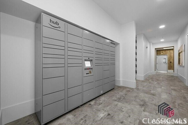 Building Photo - 180 Newton Bridge Rd