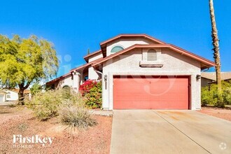 Building Photo - 2710 W Camino Del Medrano