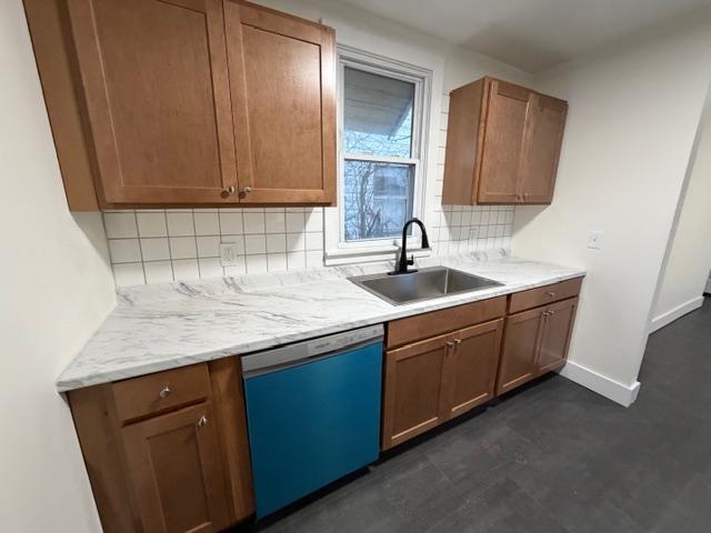 Building Photo - 1620 6th Ave