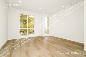 Building Photo - 939 N 91st St