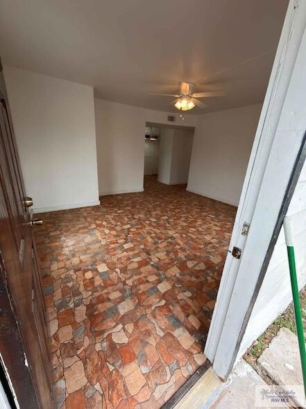 Building Photo - 201 McGregor St