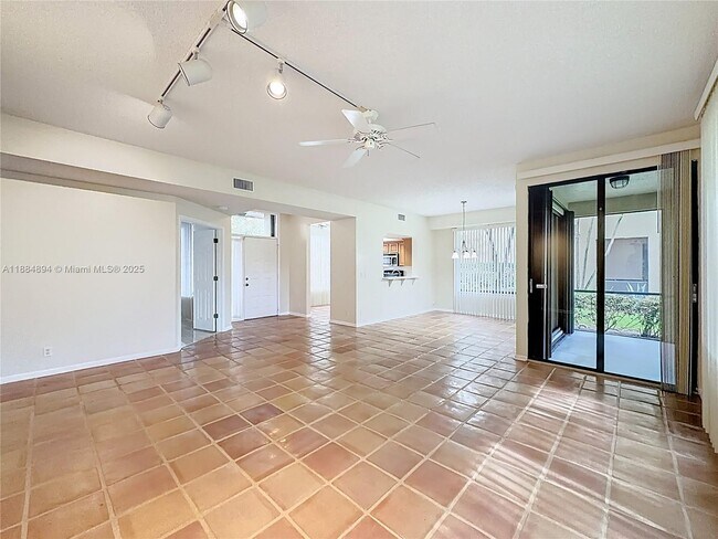 Building Photo - 10524 NW 10th St