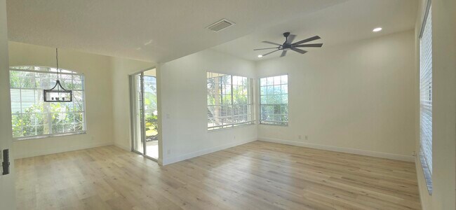 Building Photo - 13150 Green Finch Terrace