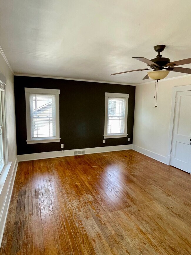 Building Photo - Beautiful & Spacious 3 Bedroom Rental Home...