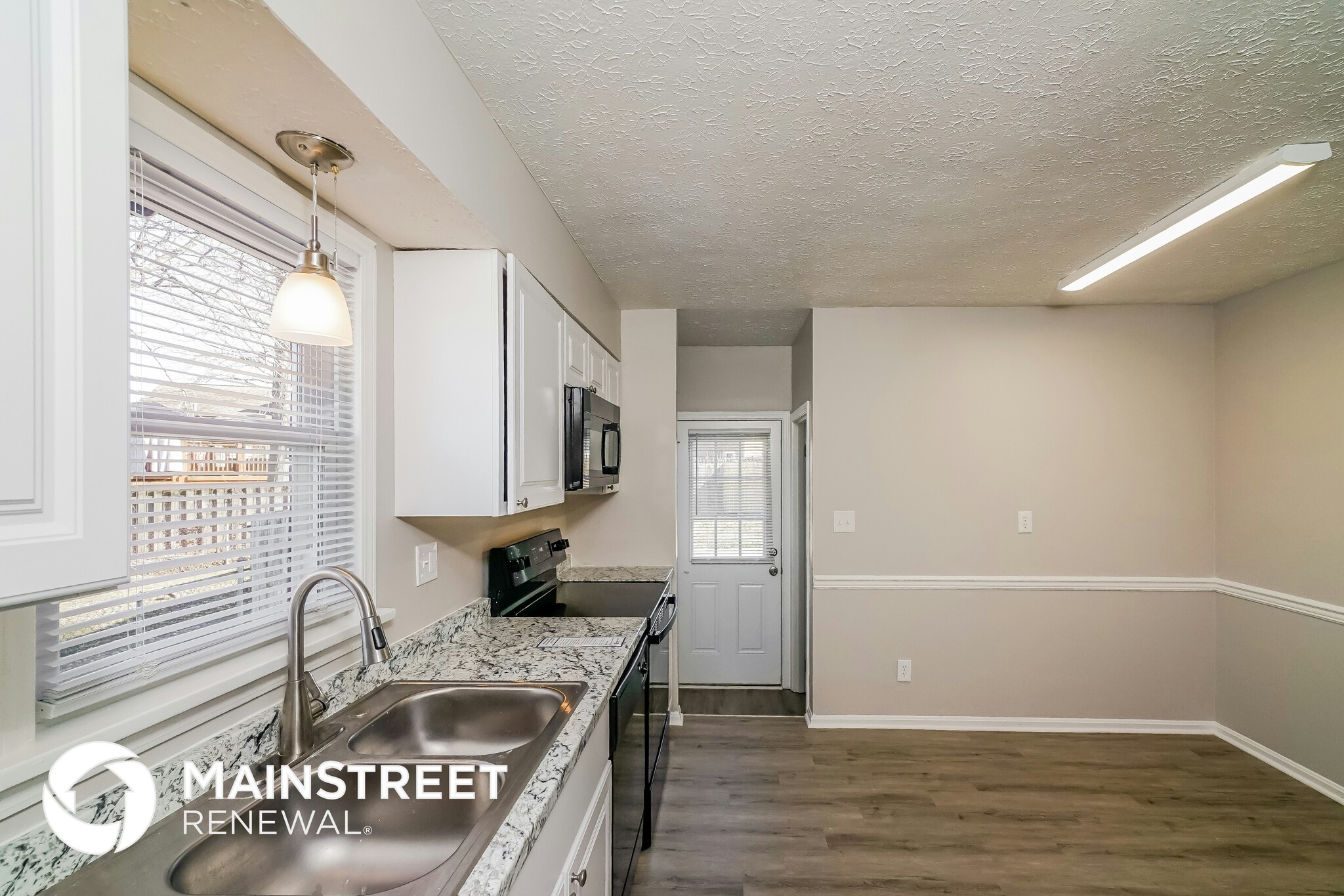 Building Photo - 8000 Cloverport Ct