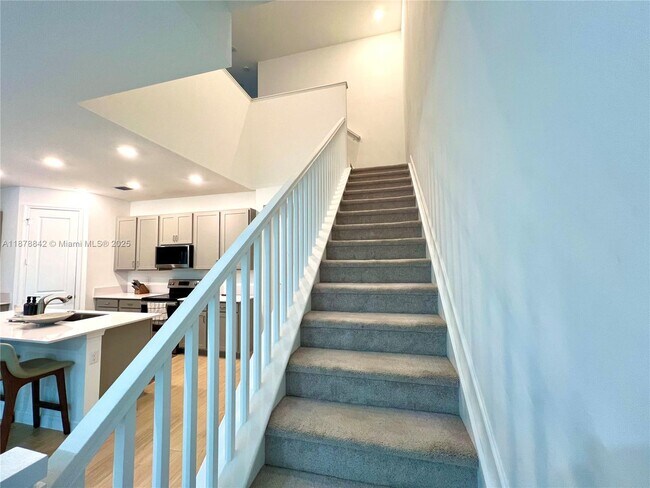 Building Photo - 9045 Zevon Ct