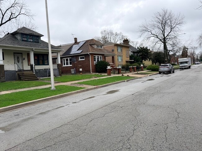 Building Photo - 13903 S State St