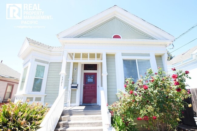 Primary Photo - Renovated 5BR Home with Parking & Outdoor ...