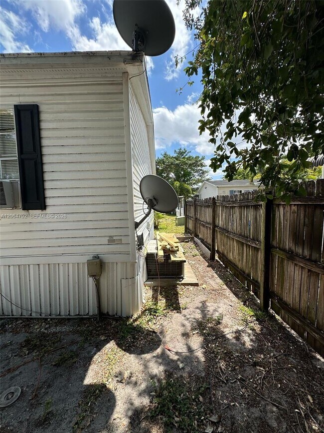 Building Photo - 11832 Leeward Pl