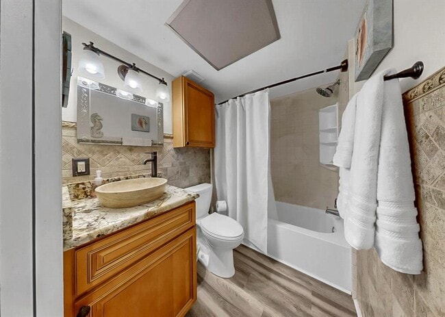 Building Photo - 1028 Apollo Beach Blvd