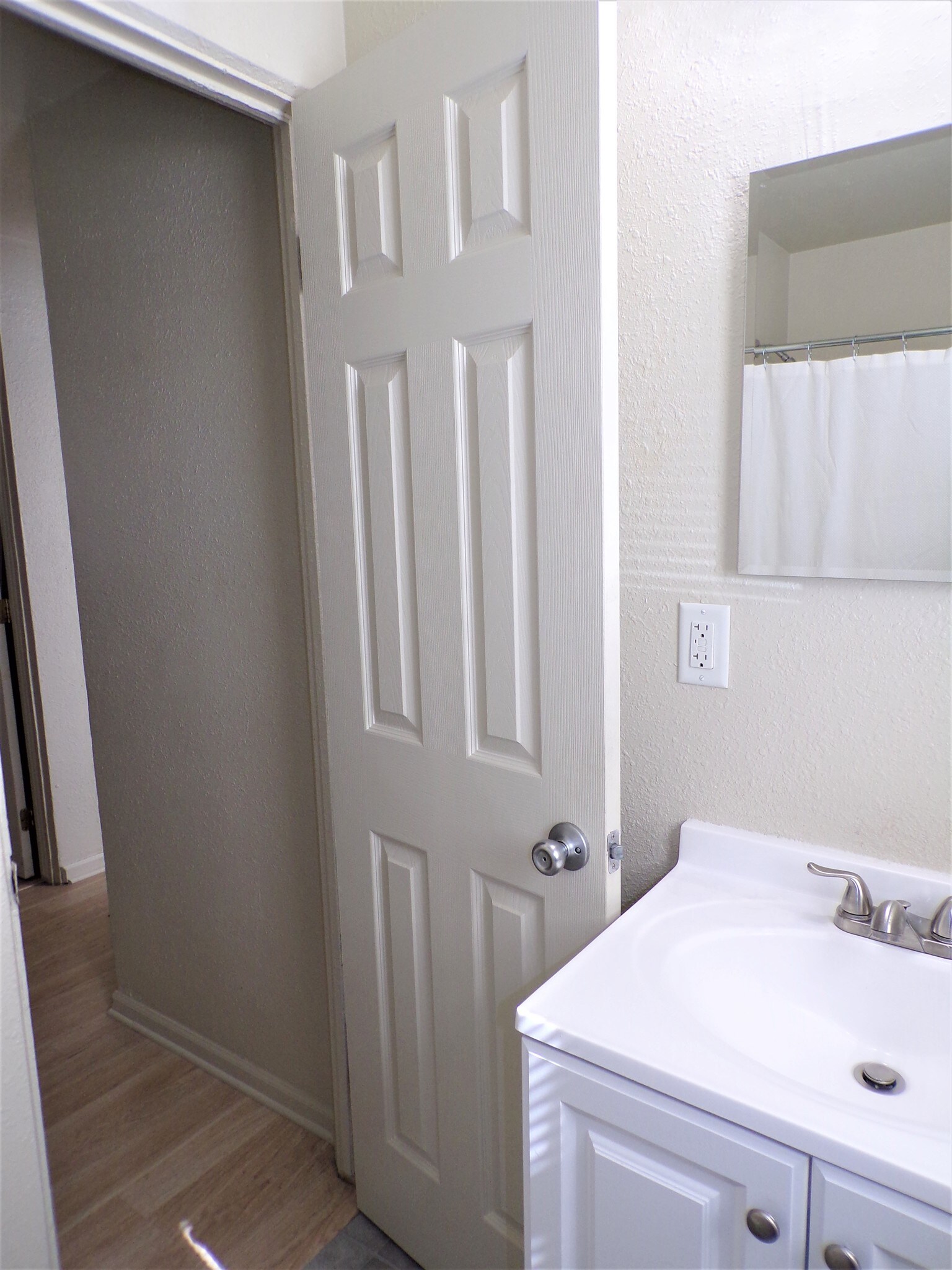 Building Photo - 1125 Dallas St