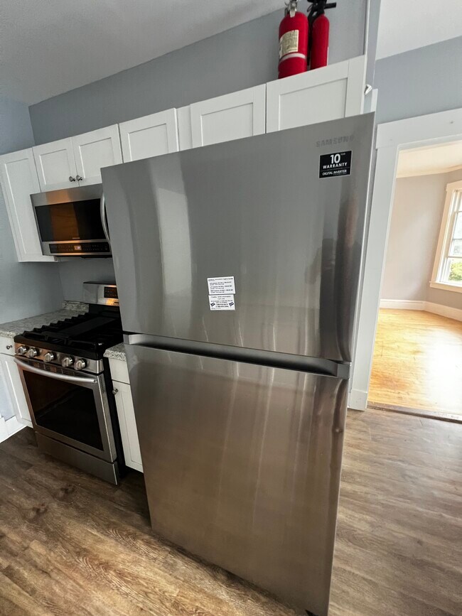 Building Photo - 83 Dartmouth St